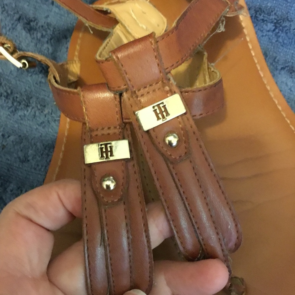 Tommy Hilfiger brown thong sandals